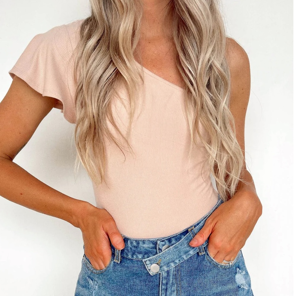 VESTIQUE ONE SHOULDER BODYSUIT - SIZE L
